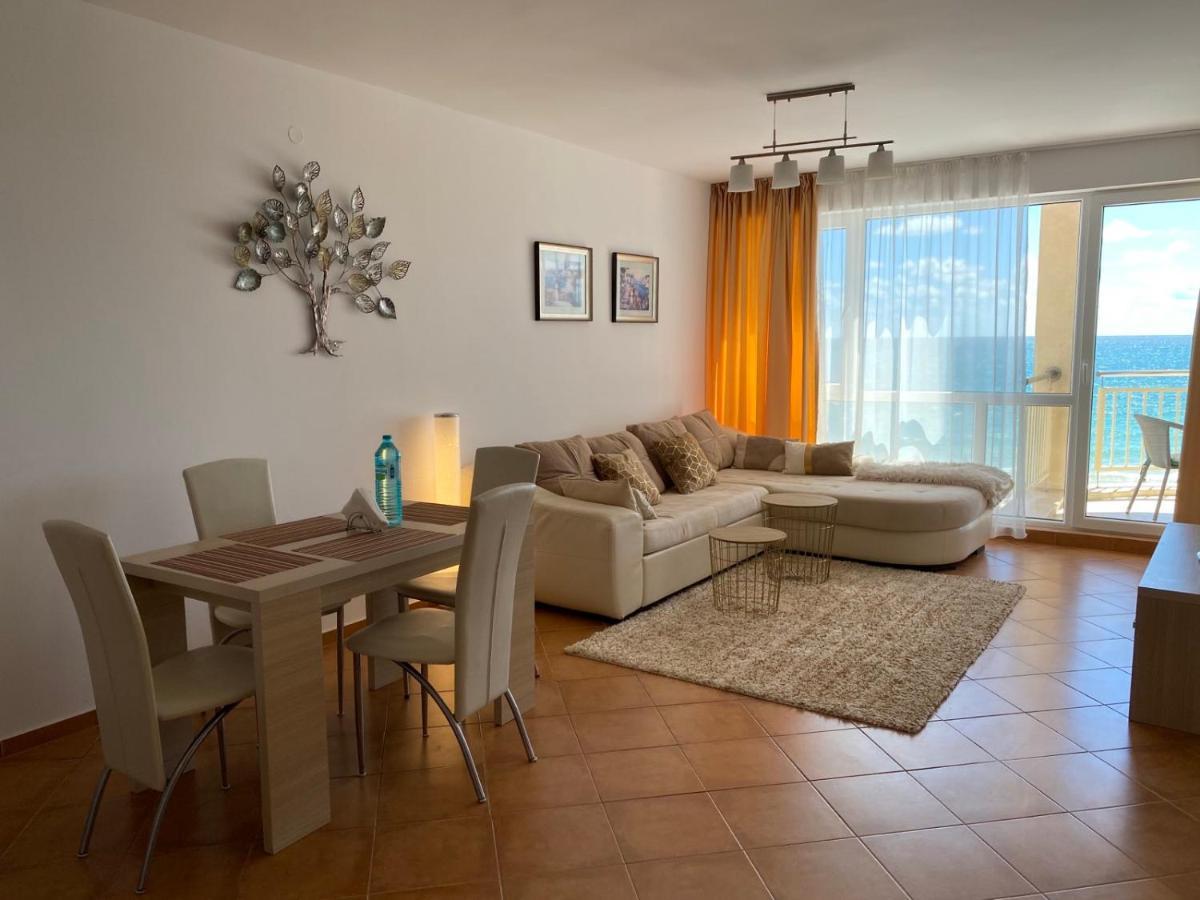 Apartments Bellevue 라브다 외부 사진